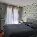 3 Bedrooms With Tour Eiffel View Apartamento