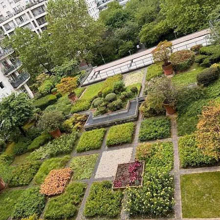 3 Bedrooms With Tour Eiffel View *