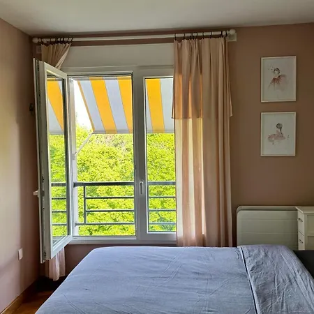 3 Bedrooms With Tour Eiffel View Apartmán *