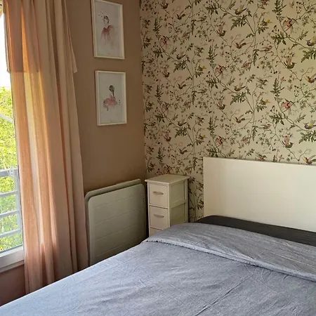 3 Bedrooms With Tour Eiffel View Апартаменты Исси-ле-Мулино