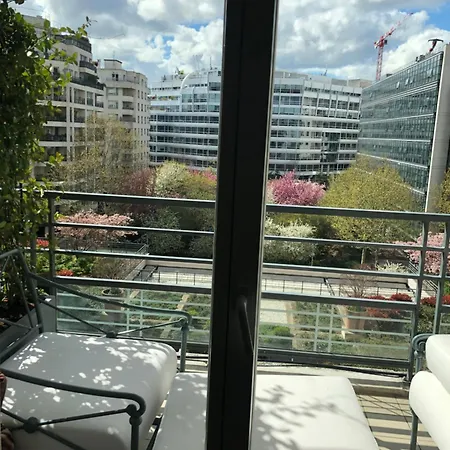 3 Bedrooms With Tour Eiffel View Апартаменты