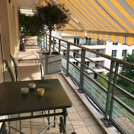 Apartmán 3 Bedrooms With Tour Eiffel View Issy-les-Moulineaux