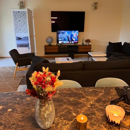 3 Bedrooms With Tour Eiffel View *