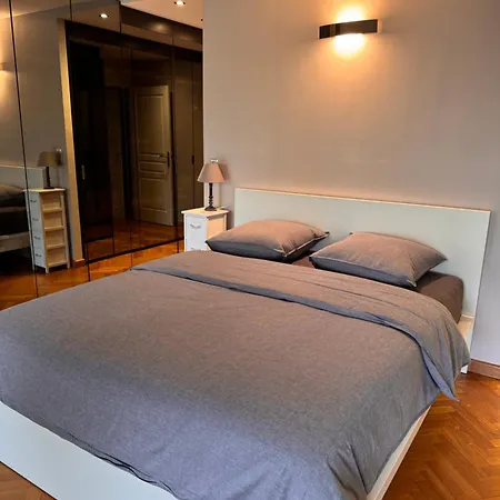 3 Bedrooms With Tour Eiffel View *