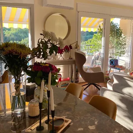 3 Bedrooms With Tour Eiffel View * Issy-les-Moulineaux