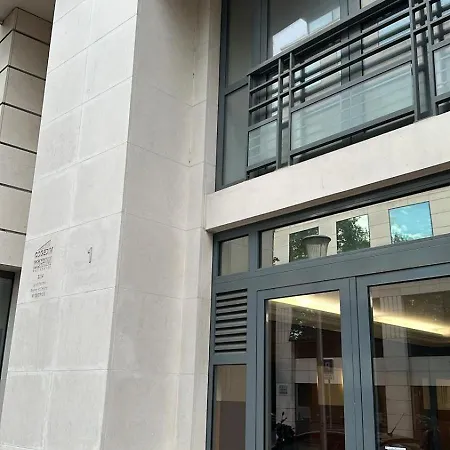 3 Bedrooms With Tour Eiffel View * Исси-ле-Мулино