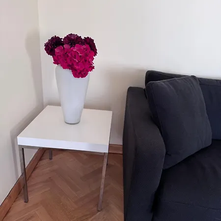 Апартаменты 3 Bedrooms With Tour Eiffel View Исси-ле-Мулино