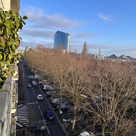 3 Bedrooms With Tour Eiffel View *