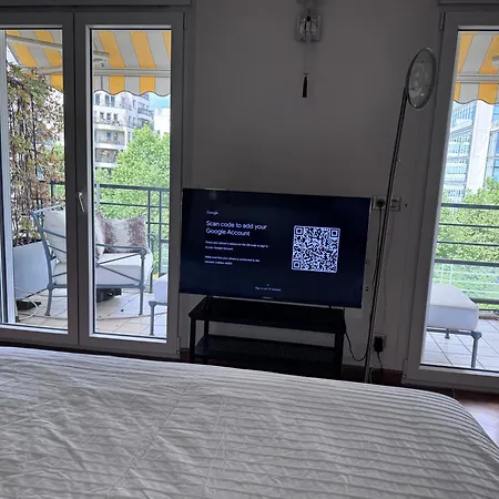 3 Bedrooms With Tour Eiffel View