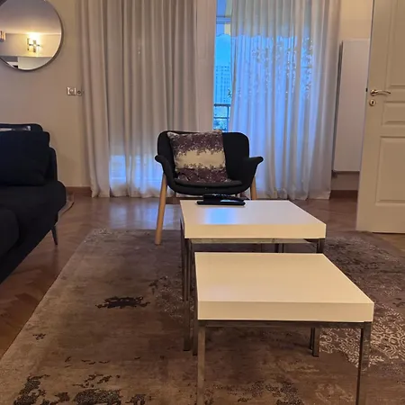 3 Bedrooms With Tour Eiffel View Апартаменты