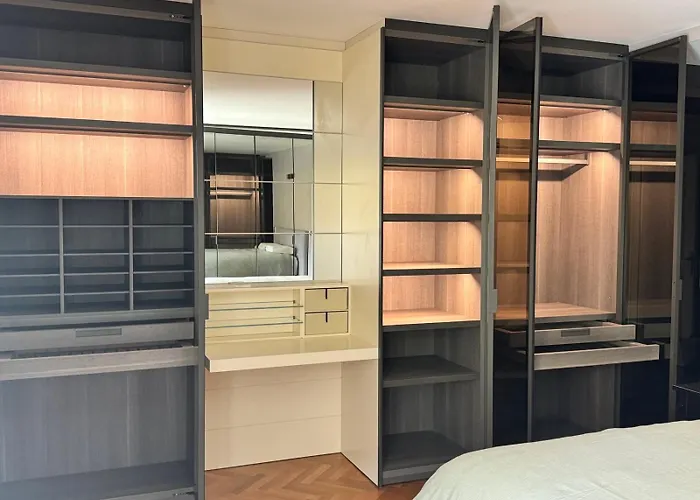 3 Bedrooms With Tour Eiffel View