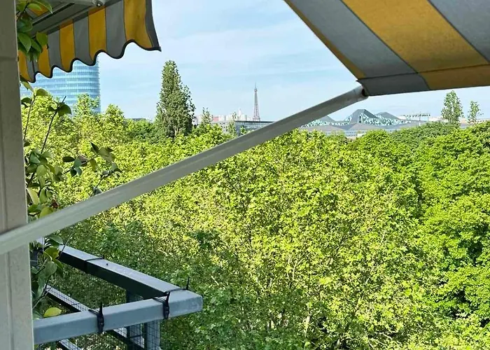 3 Bedrooms With Tour Eiffel View Lägenhet *