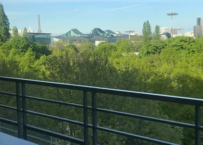Lägenhet 3 Bedrooms With Tour Eiffel View