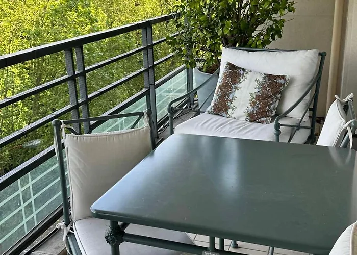 Lägenhet 3 Bedrooms With Tour Eiffel View Issy-les-Moulineaux