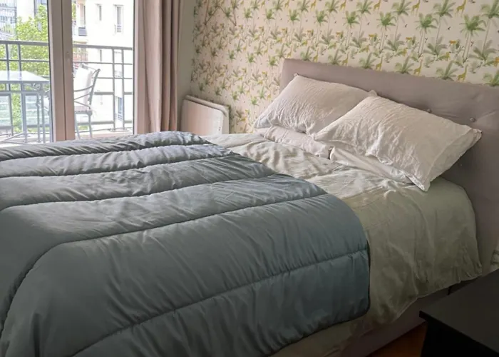 3 Bedrooms With Tour Eiffel View Apartamento